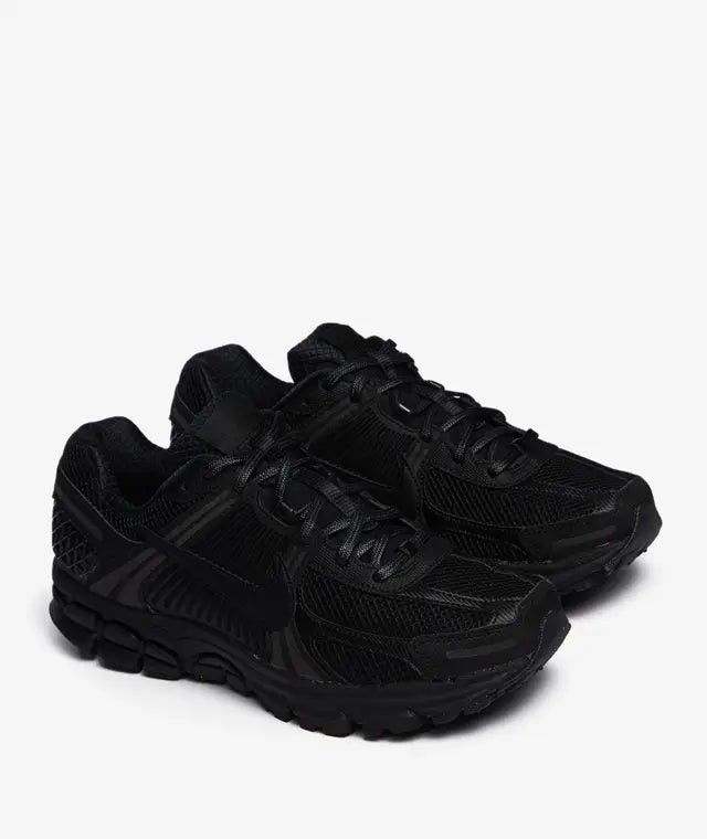 Nike Vomero 5 - Triple Black